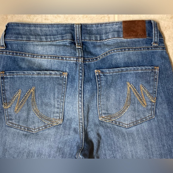 Maurices jeans size 2 reg - Picture 5 of 5